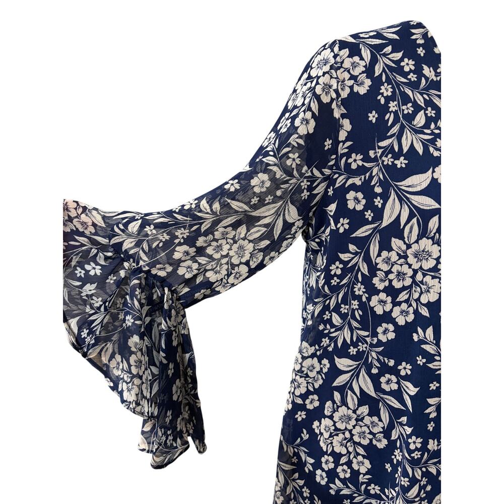 Calvin Klein blue floral dress size 10. Bell sleeve, v -neck, flowy, boho chic. - Picture 3 of 5